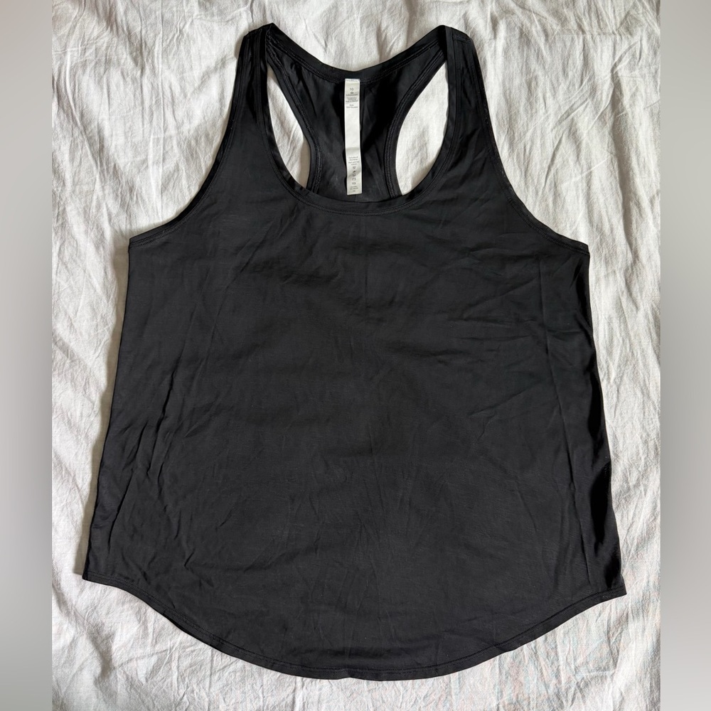 lululemon black racerback tank top.